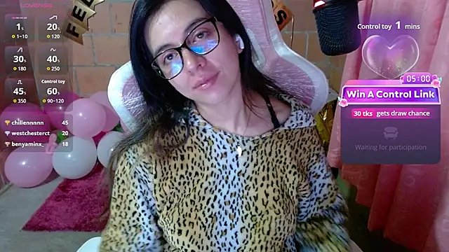 Maggie_Fox3 লাইভ XXX চ্যাট