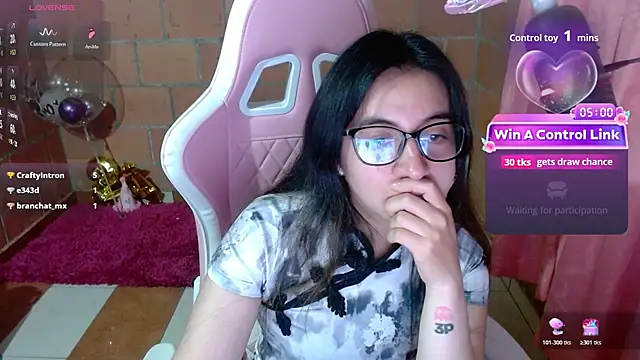 XXX chat uživo modela Maggie_Fox3