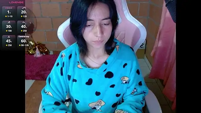 Maggie_Fox3 élő XXX-chatje