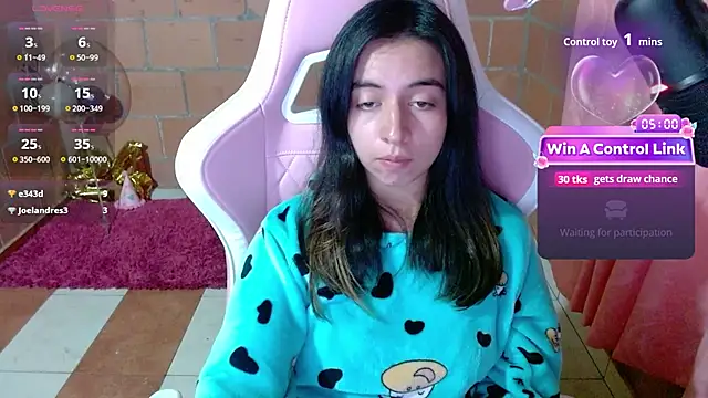 Chat +18 de Maggie_Fox3 ao vivo