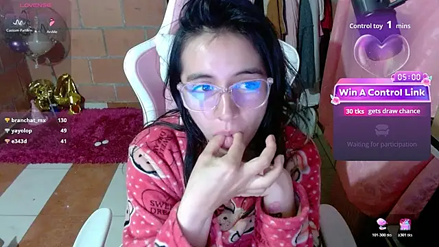 XXX chat uživo modela Maggie_Fox3