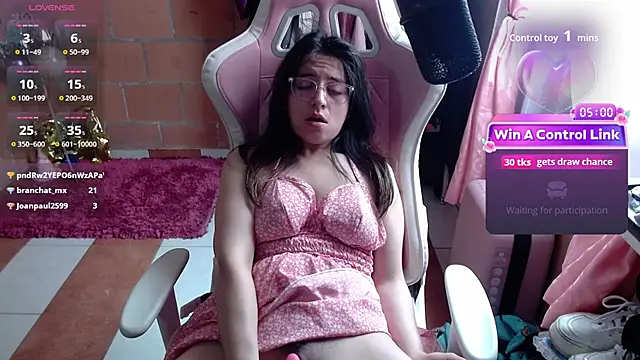 دردشة Maggie_Fox3 الجنسية المباشرة