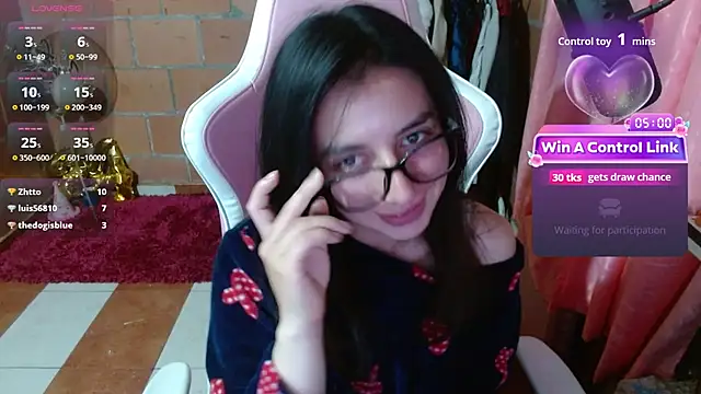 XXX chat uživo modela Maggie_Fox3