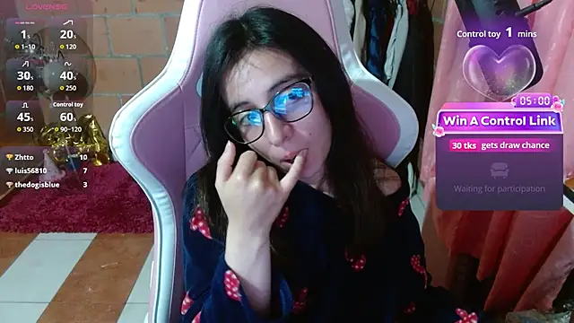 Maggie_Fox3 élő XXX-chatje