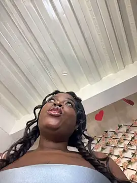 karinacortes élő XXX-chatje