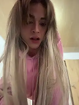 Show modela stormytt_ na web-kameri