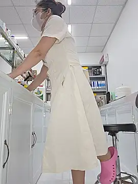 HinaLovely 现场XXX聊天