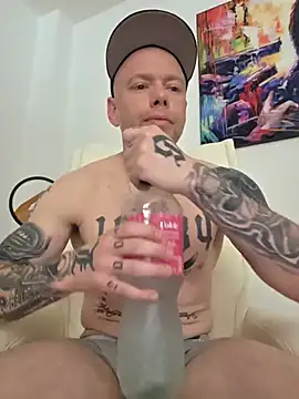 BeYourToy webcam show