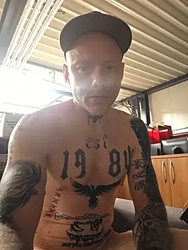 BeYourToy Webcam-Show