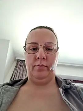 Goodass7 Live XXX-Chat