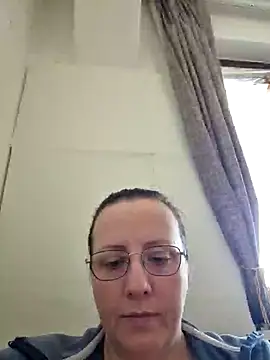 Goodass7's Live Chat Room
