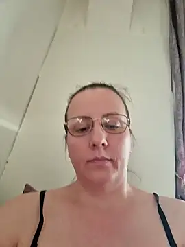 Goodass7 Adlı Modelin Canlı XXX Sohbeti