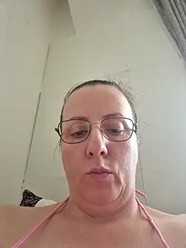 Goodass7 Live XXX-Chat