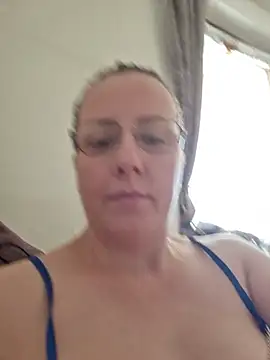 Goodass7 Live XXX-Chat