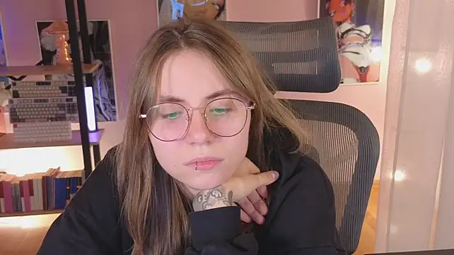 XXX chat uživo modela _AnnaStark_