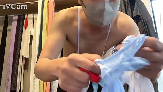 kuroi_kaseijin Pertunjukan Webcam