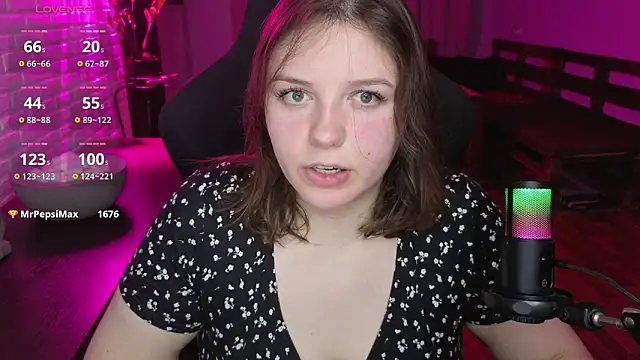 XNirvanaX Chat XXX in diretta
