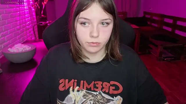 Show modela XNirvanaX na web-kameri