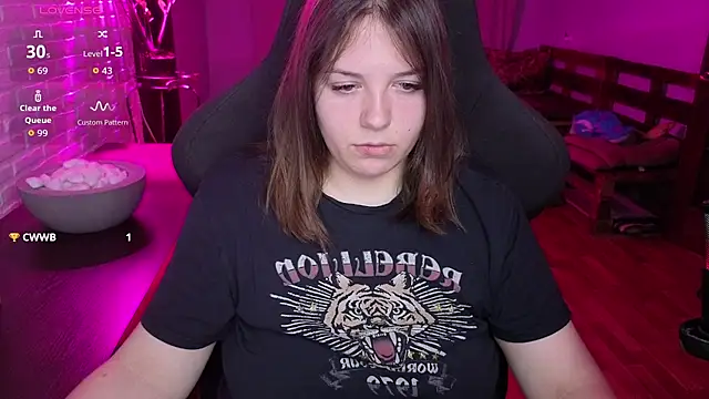 Chat XXX en directo de XNirvanaX