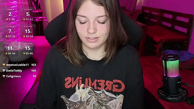 XNirvanaX Show in webcam