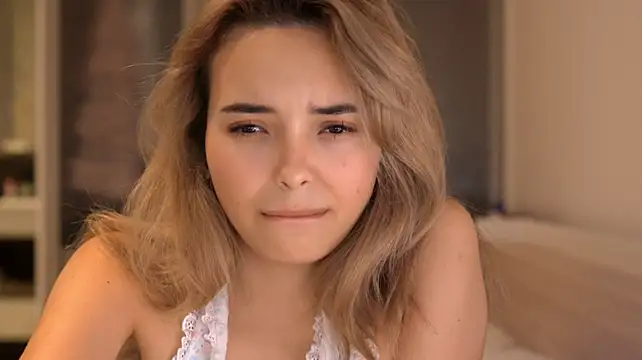 Chat XXX en directo de Vanesse_