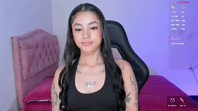 Lizzie_corner_v Webcam show