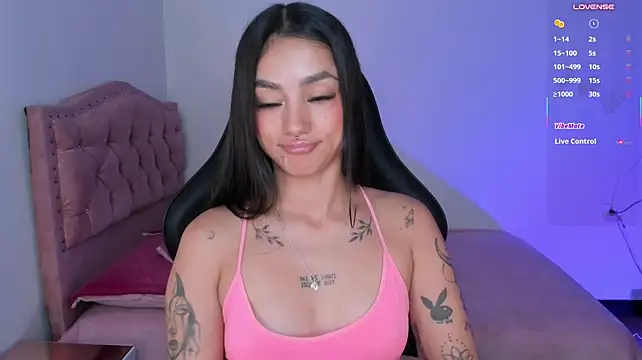Lizzie_corner_v's Webcam Show