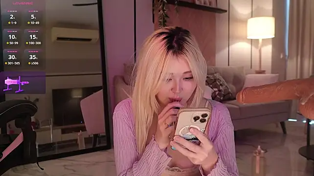 hyun_chia Show in webcam