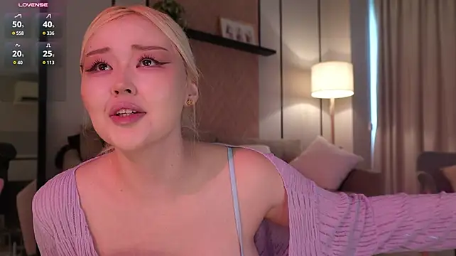 hyun_chia Webcam Show