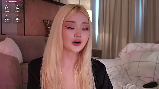 hyun_chia's Webcam Show