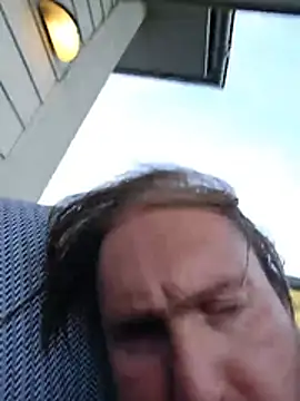 Horny_Sweden2022 网络视讯表演