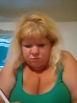 JemJensen30 XXX чат на живо