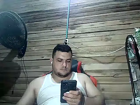 Arcangel_05 Show in webcam