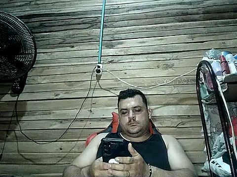 Arcangel_05 Show in webcam