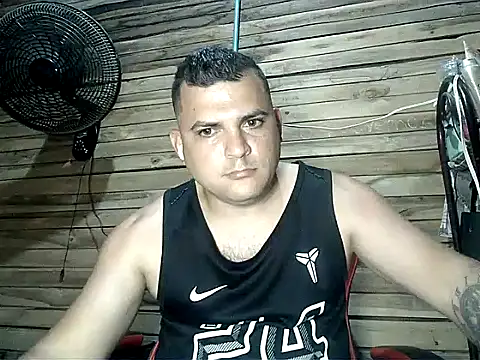 Arcangel_05n Webbikameraesitys
