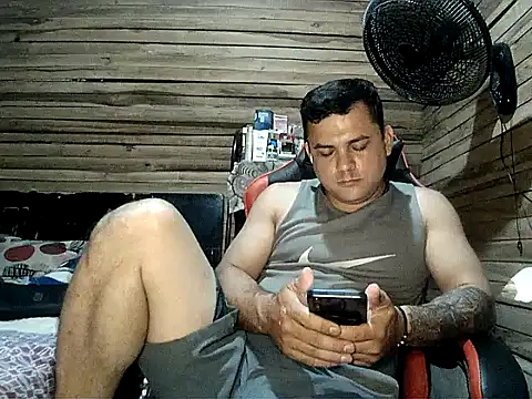 Arcangel_05 – webcam-show