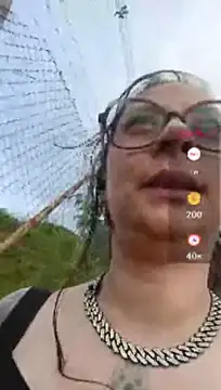 Pertunjukan Kamera Web Serena_XYZ