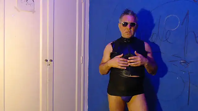Show modela Fabrissi na web-kameri