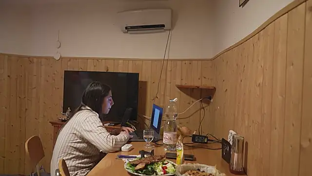 VanessaDoyle Webcam show