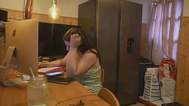 VanessaDoyle Chat XXX in diretta