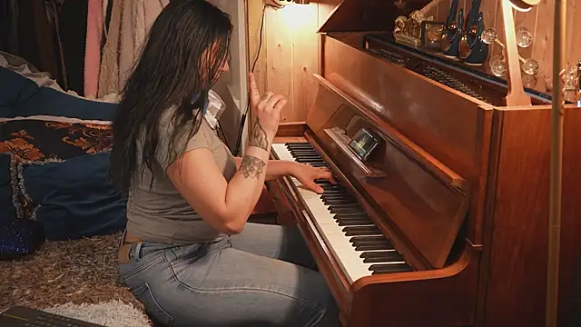 VanessaDoyle Show in webcam
