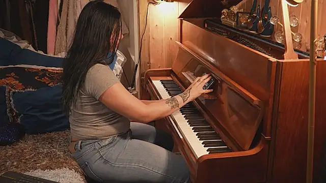 VanessaDoyle Show in webcam