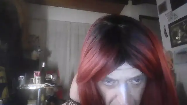 littledragon33's Webcam Show