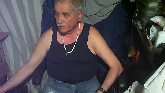 nonnomaturobisex Шоу с уебкамера