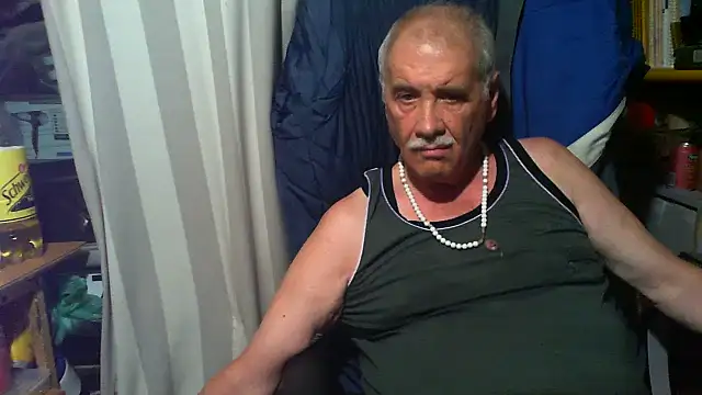 nonnomaturobisex Adlı Modelin Web Kamerası Şovu