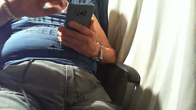 nonnomaturobisex Webcam show