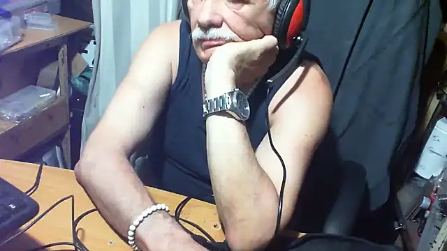 nonnomaturobisex – Kamerová šou