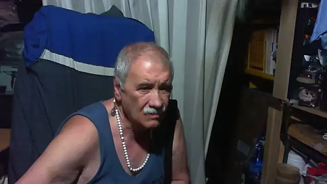 nonnomaturobisex Show in webcam