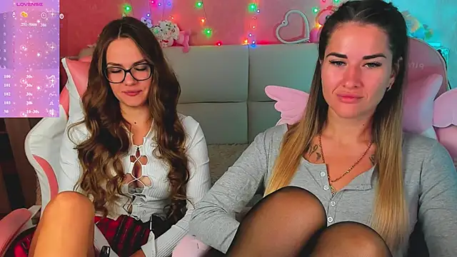 دردشة hotty_girls_here الجنسية المباشرة