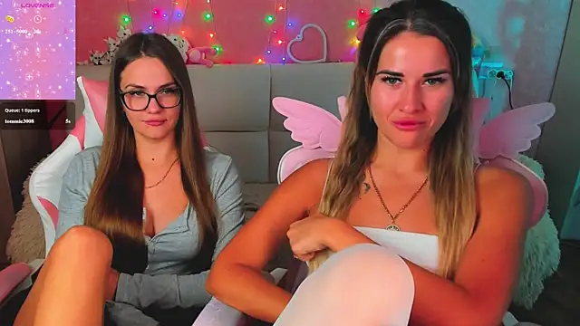 Chat +18 de hotty_girls_here ao vivo